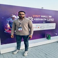 مصطفى طه علي